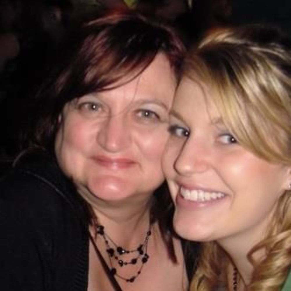 Meet your Posher, Debbie